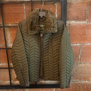 Eddie Bauer Women's Green Chevron Puffer Coat with Fur Collar
